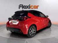 Usado Toyota Yaris Hybrid Edition 116 CV (85 kW) 2021 Rojo Berlina