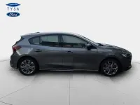 Usado Ford Focus ST-Line 125 CV (91 kW) 2023 Gris Berlina