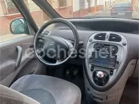 Usado Citroën Xsara Picasso Exclusive 92 CV (67 kW) 2010 Blanco Monovolumen