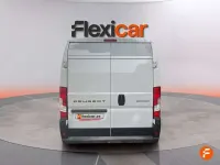Usado Peugeot Boxer 120 CV (88 kW) 2025 Blanco Van