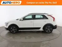 Käytetty Kia Niro 183 HP (134 kW) 2023 Valkoinen Katumaasturi