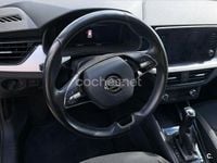 Usado Skoda Kamiq Ambition 110 CV (80 kW) 2021 Blanco SUV