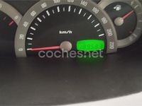 Usado SsangYong Rodius Limited 165 CV (121 kW) 2005 Gris / plata Monovolumen