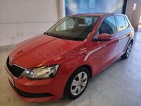 Usado Skoda Fabia Ambition 90 CV (66 kW) 2015 Rojo Berlina