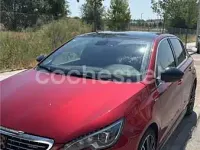 Usado Peugeot 308 GT-line 150 CV (110 kW) 2016 Rojo Berlina