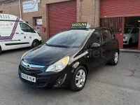 Usado Opel Corsa Selective 85 CV (62 kW) 2012 Negro Utilitario