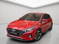 Usado Hyundai i20 84 CV (61 kW) 2022 Granate Berlina