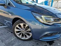 Usado Opel Astra Excellence 150 CV (110 kW) 2017 Azul Familiar