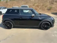 Usado Mini Cooper SE 135 kW (184 CV) 2022 Negro Utilitario