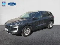 Usado Ford Kuga Titanium 150 CV (110 kW) 2023 Gris / plata SUV