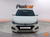Usado Hyundai i20 99 CV (72 kW) 2019 Blanco Utilitario