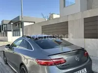 Usado Mercedes E300 245 CV (180 kW) 2018 Gris / plata Coupe