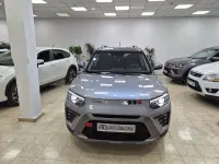 Usado SsangYong Tivoli 163 CV (119 kW) 2024 Gris / plata SUV