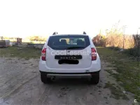 Usado Dacia Duster Lauréate 105 CV (77 kW) 2014 Blanco SUV