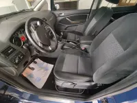 Usado Ford C-MAX Ghia 109 CV (80 kW) 2008 Azul Monovolumen
