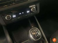 Usado Skoda Scala Ambition 110 CV (80 kW) 2021 Blanco Utilitario