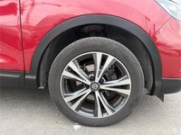 Usado Nissan Qashqai N-Connecta 115 CV (84 kW) 2019 Rojo SUV