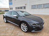 Usado VW Arteon Elegance 150 CV (110 kW) 2022 Gris / plata Berlina