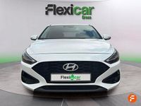 Usado Hyundai i30 120 CV (88 kW) 2024 Blanco Berlina