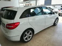 Usado Mercedes B180 109 CV (80 kW) 2012 Blanco Utilitario