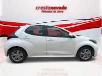 Usado Toyota Yaris Active 116 CV (85 kW) 2021 Blanco Utilitario
