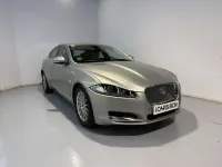 Usado Jaguar XF Premium Luxury 240 CV (176 kW) 2012 Gris / plata Berlina