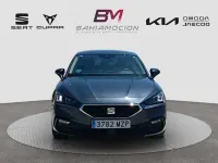 Usado Seat Leon Style 116 CV (85 kW) 2025 Gris Utilitario