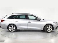 Usado Seat Leon FR 150 CV (110 kW) 2024 Plateado Familiar