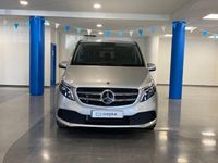Usado Mercedes V250 Avantgarde 190 CV (139 kW) 2023 Plata brillante metalizada Monovolumen