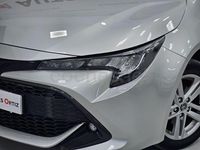 Usado Toyota Corolla Active 122 CV (89 kW) 2019 Gris / plata Berlina