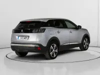Usado Peugeot 3008 Allure 131 CV (96 kW) 2024 Gris SUV