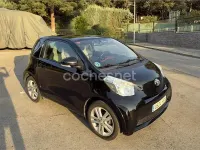 Usado Toyota iQ Multidrive S 98 CV (72 kW) 2011 Negro Utilitario