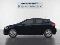 Usado Seat Ibiza Style 110 CV (80 kW) 2022 Azul Utilitario