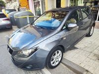 Usado Seat Ibiza Reference 90 CV (66 kW) 2012 Gris / plata Berlina
