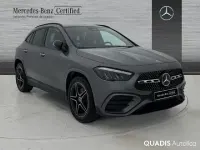 Usado Mercedes GLA200 150 CV (110 kW) 2025 Gris montaña SUV