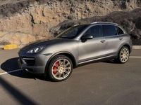 Käytetty Porsche Cayenne Turbo 500 HP (367 kW) 2011 Harmaa Katumaasturi