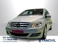 Usado Mercedes B180 109 CV (80 kW) 2011 Gris / plata Monovolumen
