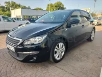 Usado Peugeot 308 Access 100 CV (73 kW) 2016 Negro Berlina
