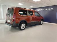 Usado Peugeot Rifter Allure 130 CV (95 kW) 2021 Metallic copper (metalizado) Monovolumen