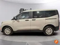 Usado Ford Tourneo Courier Active 125 CV (91 kW) 2024 Verde Monovolumen