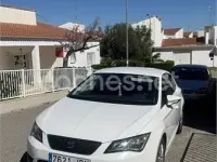 Usado Seat Leon Ecomotive 110 CV (80 kW) 2016 Blanco Berlina