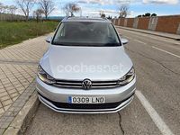 Usado VW Touran Advance 150 CV (110 kW) 2021 Gris / plata Monovolumen