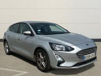 Usado Ford Focus Trend 125 CV (91 kW) 2021 Gris / plata Berlina
