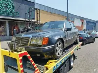Usado Mercedes E500 320 CV (235 kW) 1993 Negro Berlina