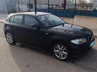 Usado BMW 118 122 CV (89 kW) 2005 Negro Utilitario