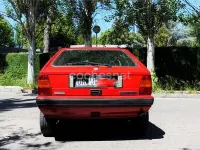 Usado Lancia Delta 108 CV (79 kW) 1991 Rojo Utilitario