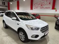 Usado Ford Kuga Titanium 120 CV (88 kW) 2017 Blanco SUV
