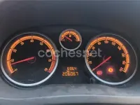 Usado Opel Corsa Selective 85 CV (62 kW) 2014 Negro Utilitario