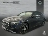 Usado Mercedes E300 AMG line 313 CV (230 kW) 2025 Azul Familiar