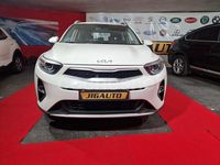 Usado Kia Stonic 84 CV (61 kW) 2022 Blanco SUV